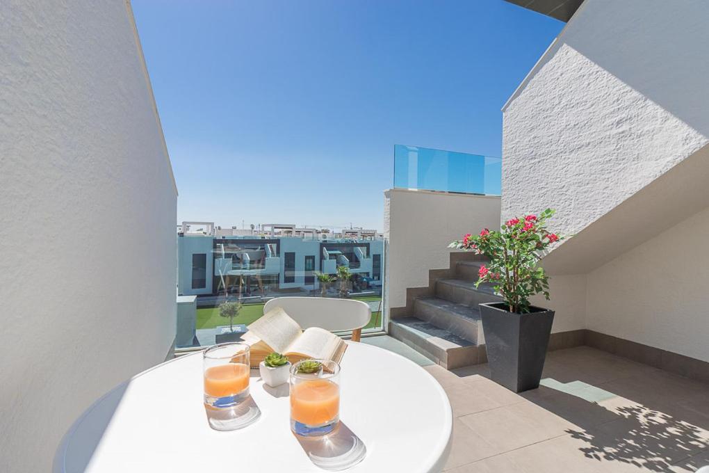 Calle Bullas Topfloor Lejlighed Τορεβιέχα Εξωτερικό φωτογραφία